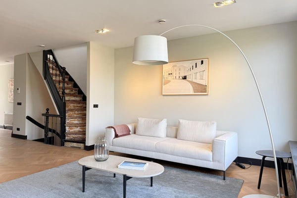 Appartement - Hooikade/Den Haag (€3100.00/109.00m2)