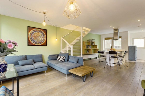 Appartement - Czaar Peterstraat/Amsterdam (€2650.00/90.00m2)