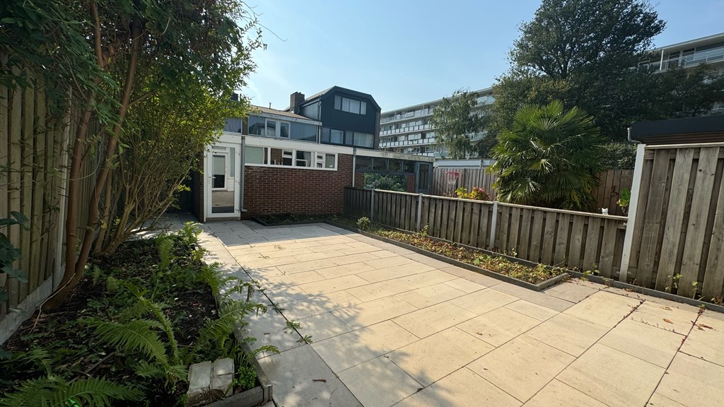Huurwoning - Maarten Lutherweg/Amstelveen (€3200.00/120.00m2)