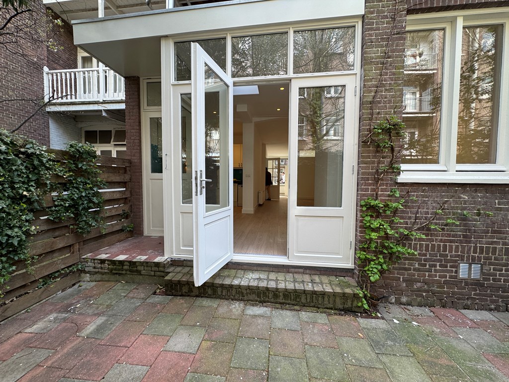 Appartement - Pieter Aertszstraat/Amsterdam (€2700.00/65.00m2)