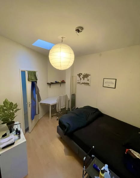 Kamer - Museumplein/Amsterdam (€900.00/145.00m2)