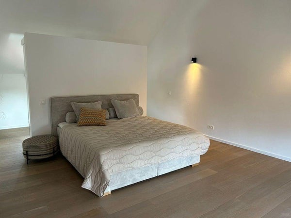 Huurwoning - Kapelbergweg/Stein (€2150.00/220.00m2)