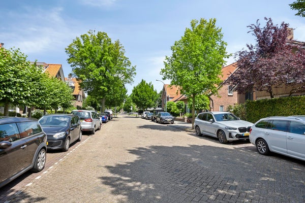 Huurwoning - Kerkstraat/Waalwijk (€2695.00/147.00m2)