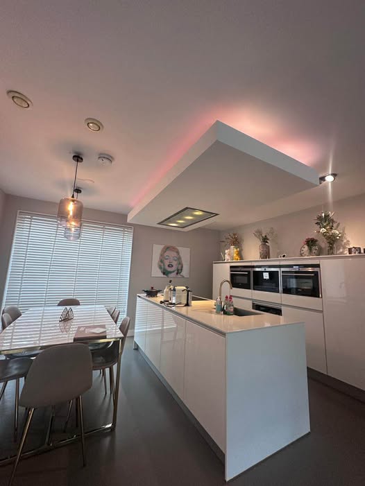 Kamer - Almere Poort/Almere (€995.00/175.00m2)