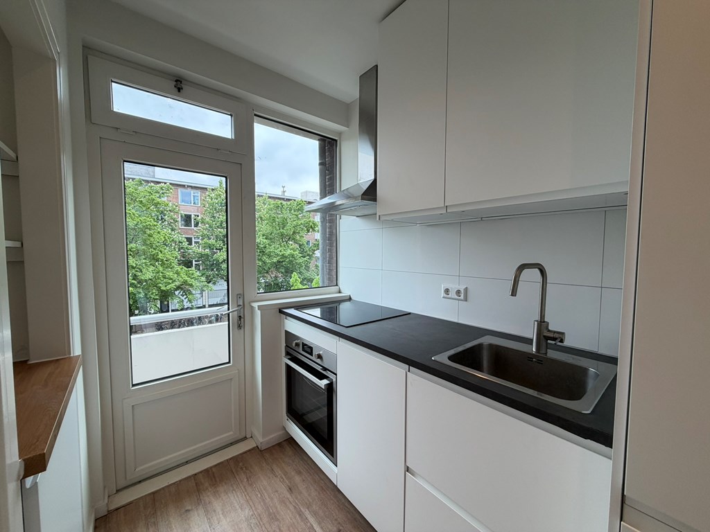 Appartement - Admiraal de Ruyterweg/Rotterdam (€2250.00/67.00m2)