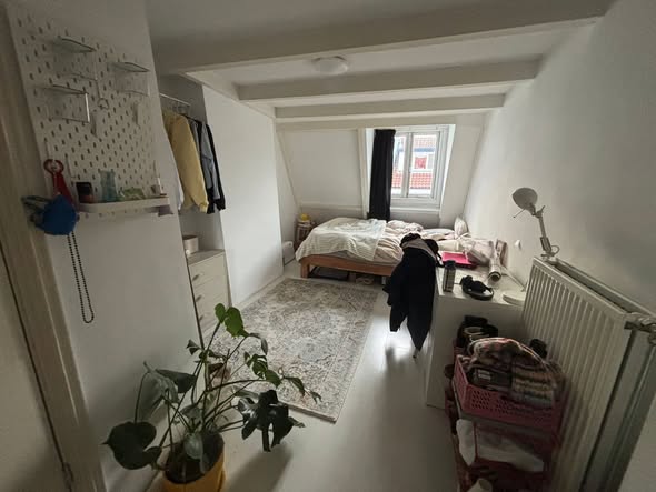 Kamer - Kinkerstraat/Amsterdam (€1200.00/12.00m2)