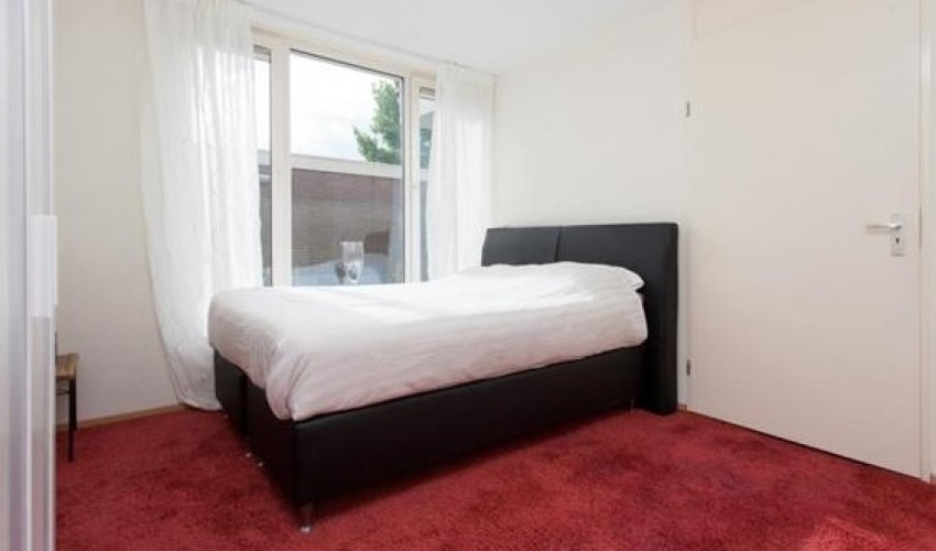 Kamer - Beeklaan/Den Haag (€430.00/15.00m2)