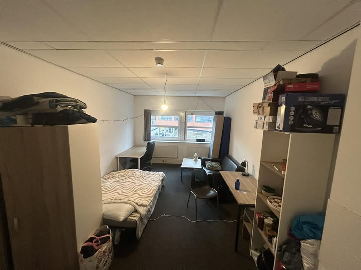 Kamer - Sparklerweg/Amsterdam (€500.00/20.00m2)