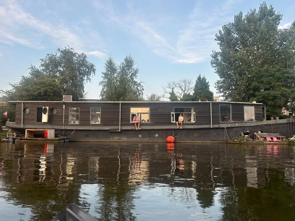 Kamer - Overamstel/Amsterdam (€818.00/20.00m2)