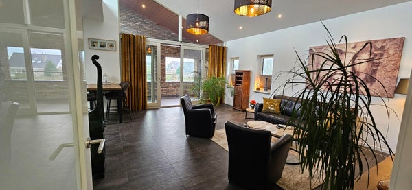 Huurwoning - Aak/Hoogezand (€2350.00/100.00m2)