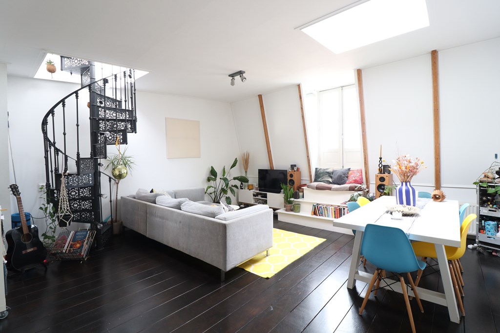 Appartement - Albert Cuypstraat/Amsterdam (€2600.00/68.00m2)