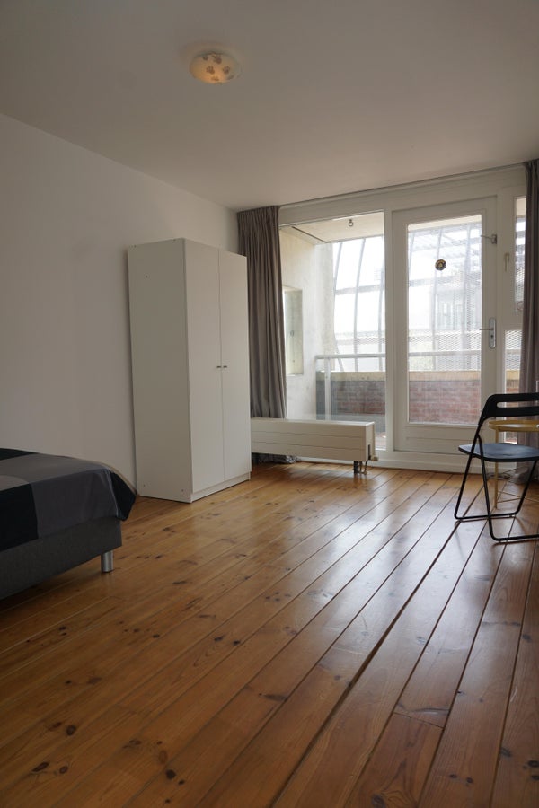 Kamer - Adriaan Kooningsstraat/Rotterdam (€670.00/15.00m2)