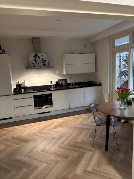 Kamer - Buitenveldert/Amsterdam (€1100.00/12.00m2)