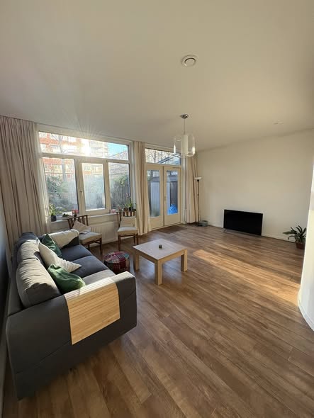 Kamer - Oud-West/Amsterdam (€940.00/9.00m2)