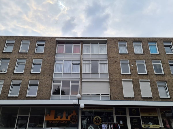 Appartement - Mgr. Feronstraat/Heerlen (€700.00/85.00m2)