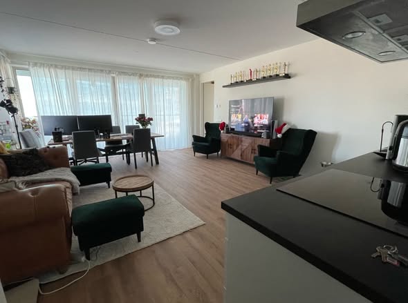 Appartement - Onbekend/Amsterdam (€2500.00/65.00m2)