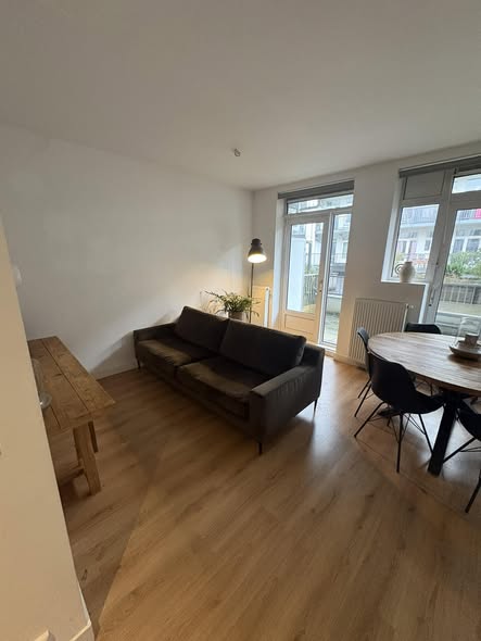 Appartement - De Baarsjes/Amsterdam (€2500.00/50.00m2)