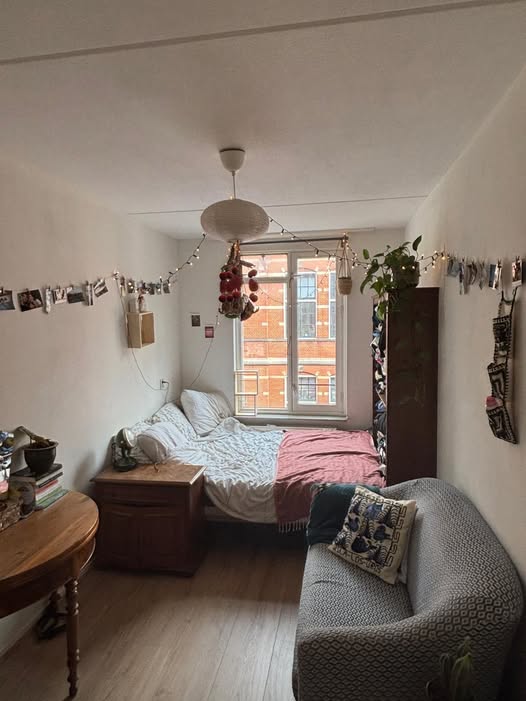 Kamer - Dapperbuurt/Amsterdam (€750.00/10.00m2)