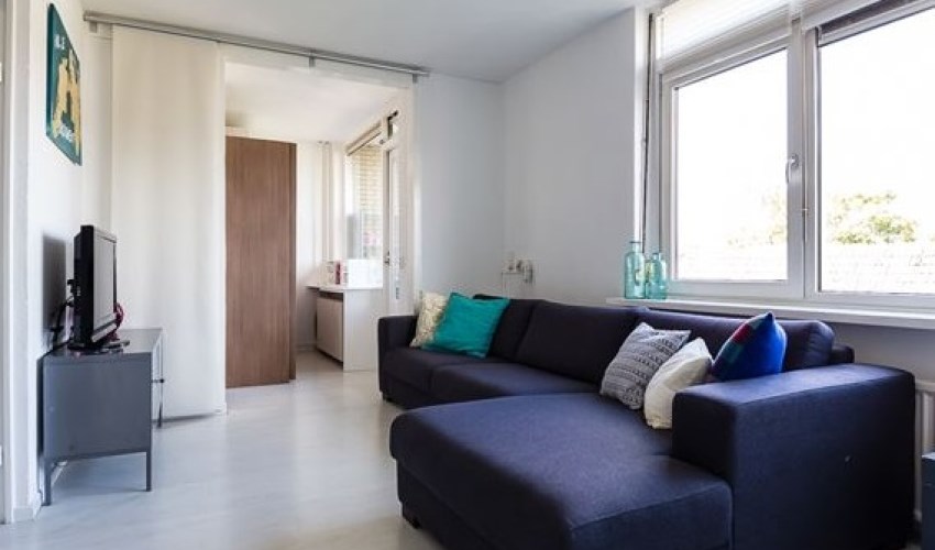 Kamer - Admiraal de Ruijterweg/Amsterdam (€750.00/18.00m2)