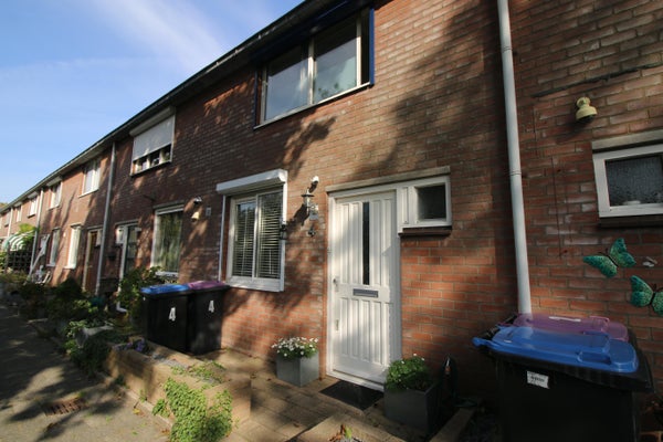 Huurwoning - Ravelstraat/Spijkenisse (€2100.00/99.00m2)