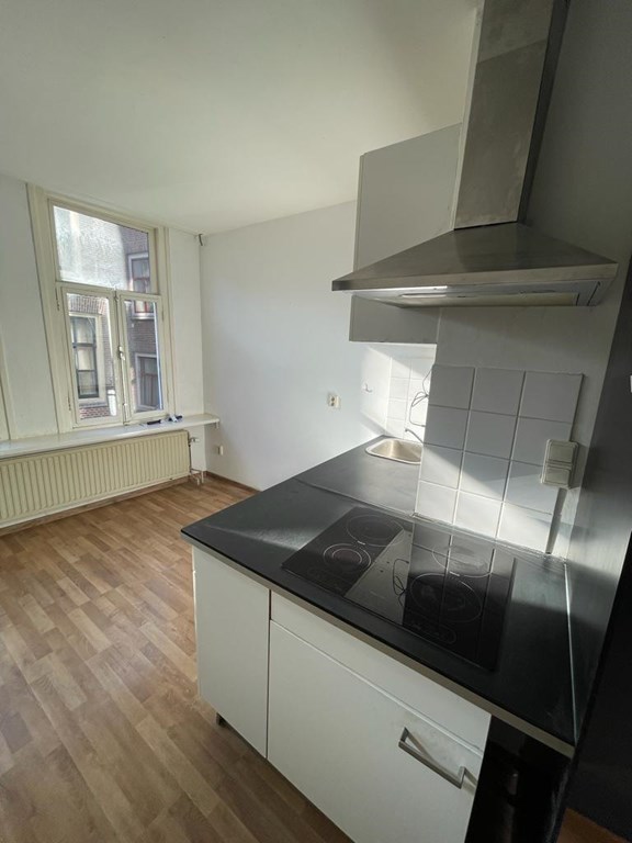 For rent Apartment Amsterdam (Monnikenstraat €1250/31m2) · kamer.nl