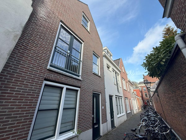Huurwoning - Schoolsteeg/Leiden (€2395.00/95.00m2)