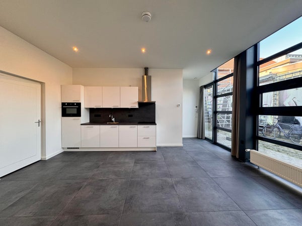 Appartement - Rijksweg/Cadier en Keer (€1275.00/49.00m2)