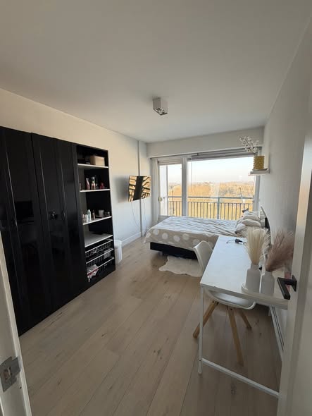 Kamer - Burgemeester Hogguerstraat/Amsterdam (€883.00/12.50m2)