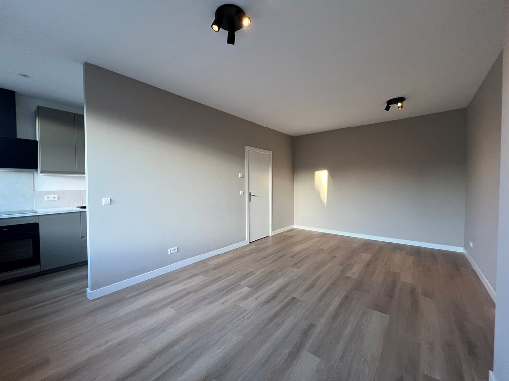 Appartement - Admiraal De Ruyterweg/Rotterdam (€1995.00/62.00m2)