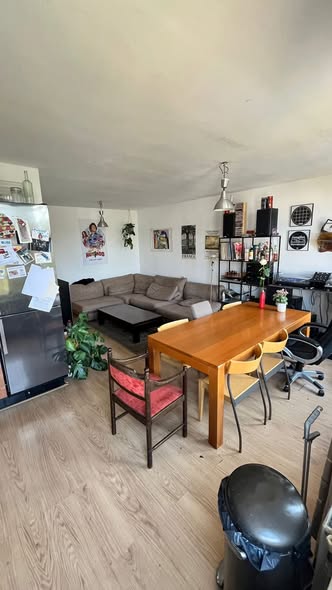Kamer - Van Woustraat/Amsterdam (€700.00/6.00m2)