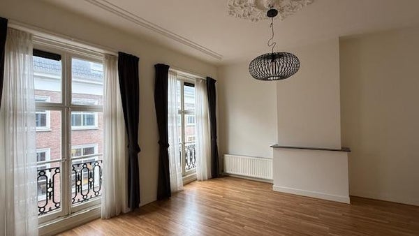 Appartement - Lange Houtstraat/Den Haag (€2795.00/130.00m2)