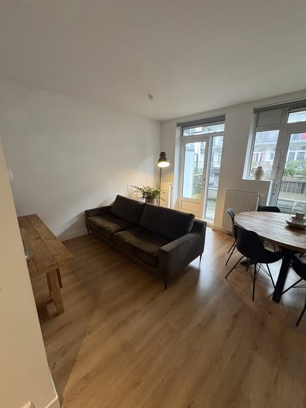 Appartement - De Baarsjes/Amsterdam (€2100.00/50.00m2)