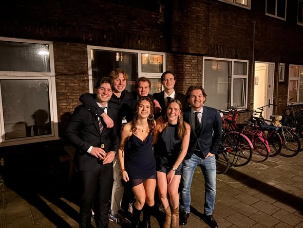 Kamer - E. Thomassenà Thuessinklaan/Groningen (€500.00/10.00m2)