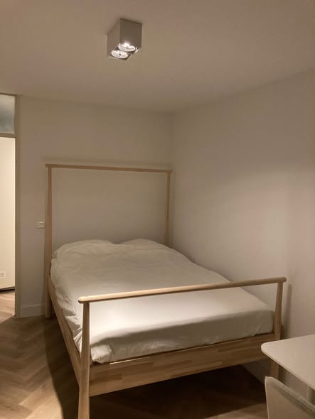 Kamer - Bijlmer Centre/Amsterdam (€1100.00/12.00m2)