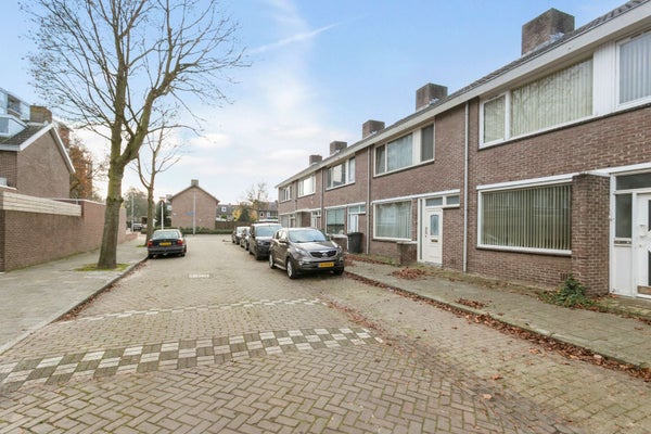 Huurwoning - Generaal Bentinckstraat/Eindhoven (€2000.00/106.00m2)