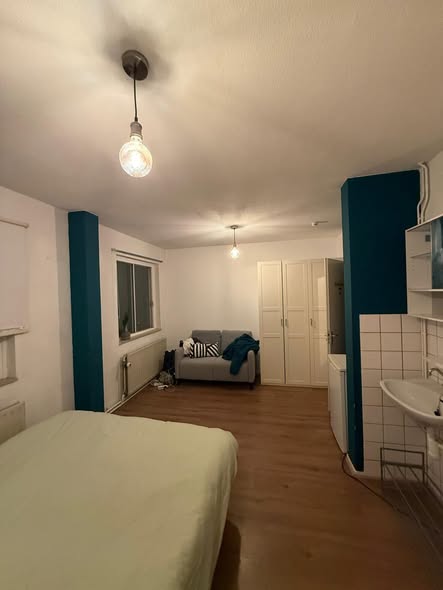 Kamer - Daniel Defoelaan/Amsterdam (€520.00/16.00m2)