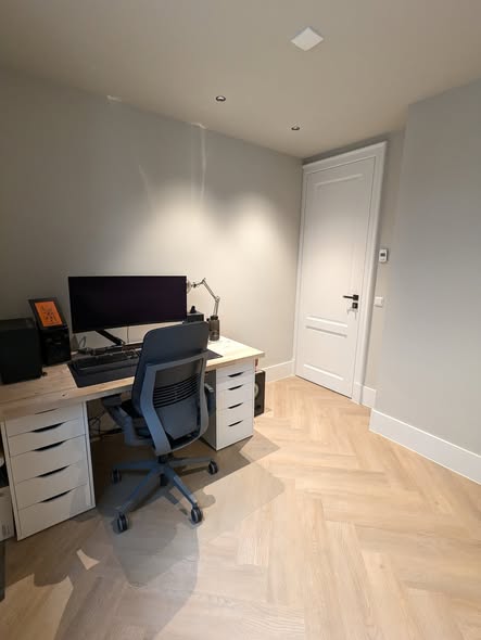 Kamer - Dappermarkt/Amsterdam (€1250.00/12.00m2)