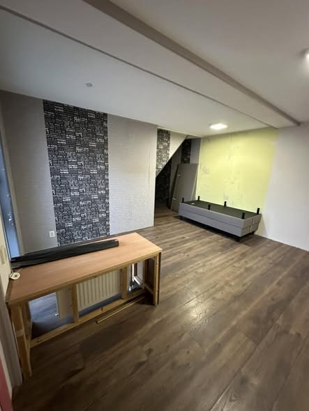 Kamer - Onbekend/Zaandam (€1100.00/25.00m2)
