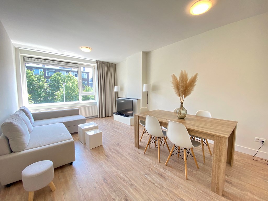 Appartement - Admiraal De Ruyterweg/Rotterdam (€1950.00/62.00m2)