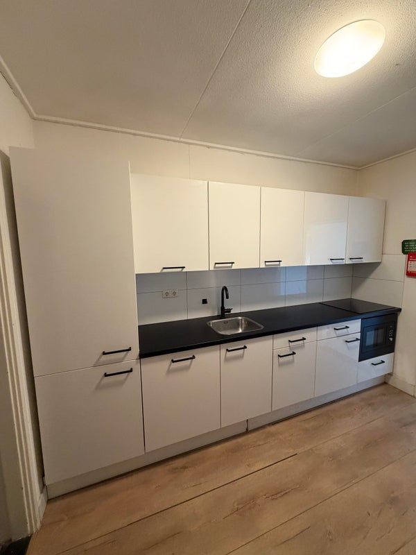 Huurwoning - G.J. van Heekstraat/Enschede (€2650.00/162.00m2)
