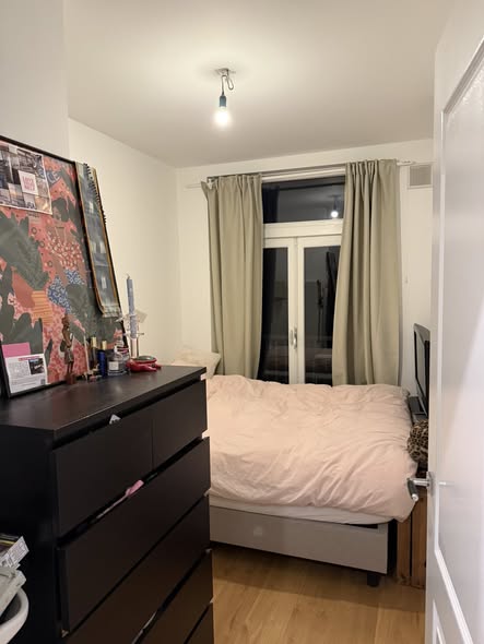 Kamer - midden in de Pijp/Amsterdam (€1011.00/10.00m2)