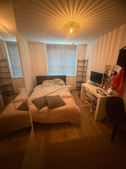 Kamer - Centrum Nieuw Sloten/Amsterdam (€680.00/11.00m2)