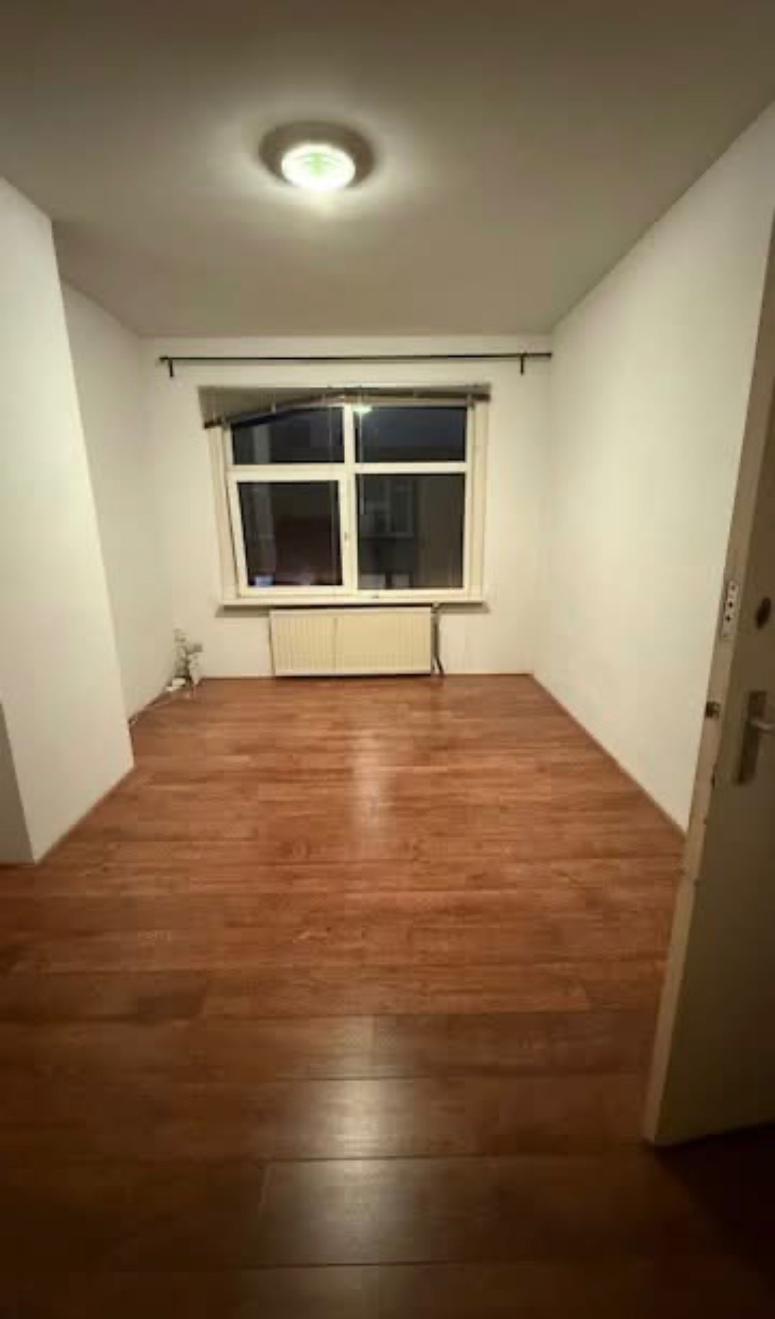 Kamer - Zwetstraat/Den Haag (€795.00/18.00m2)
