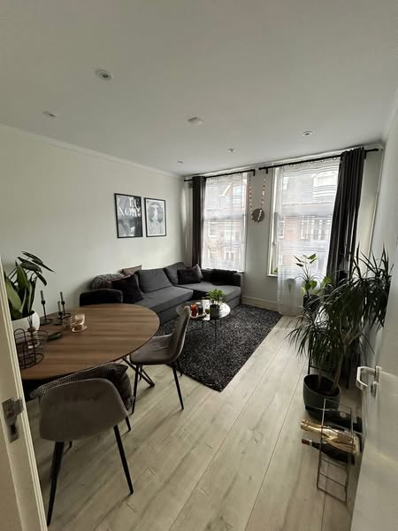 Kamer - Schinkelbuurt/Amsterdam (€1000.00/15.00m2)