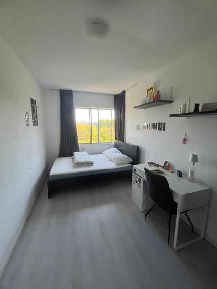 Kamer - Gouden Leeuw/Amsterdam (€820.00/10.00m2)