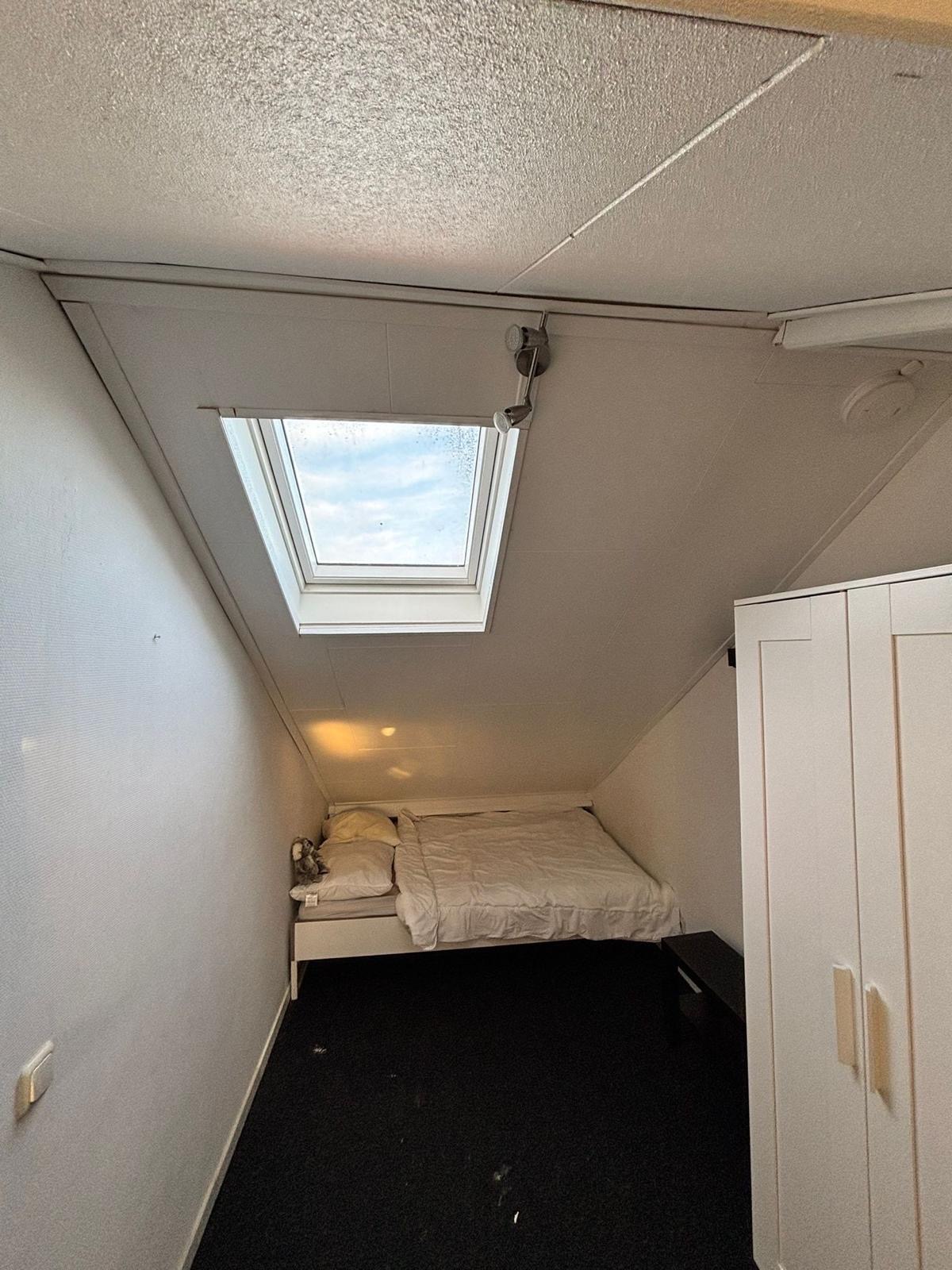 Kamer - Klaverstraat/Rotterdam (€468.00/10.00m2)