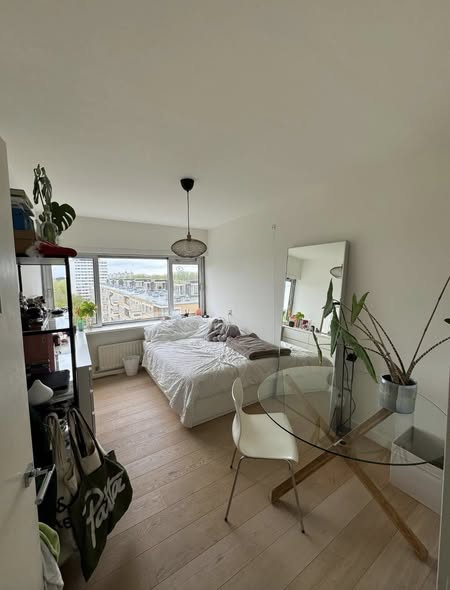 Kamer - Buitenveldert/Amsterdam (€700.00/13.00m2)