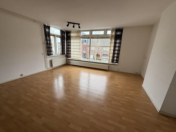 Appartement - Schoolstraat/Voorschoten (€2250.00/110.00m2)