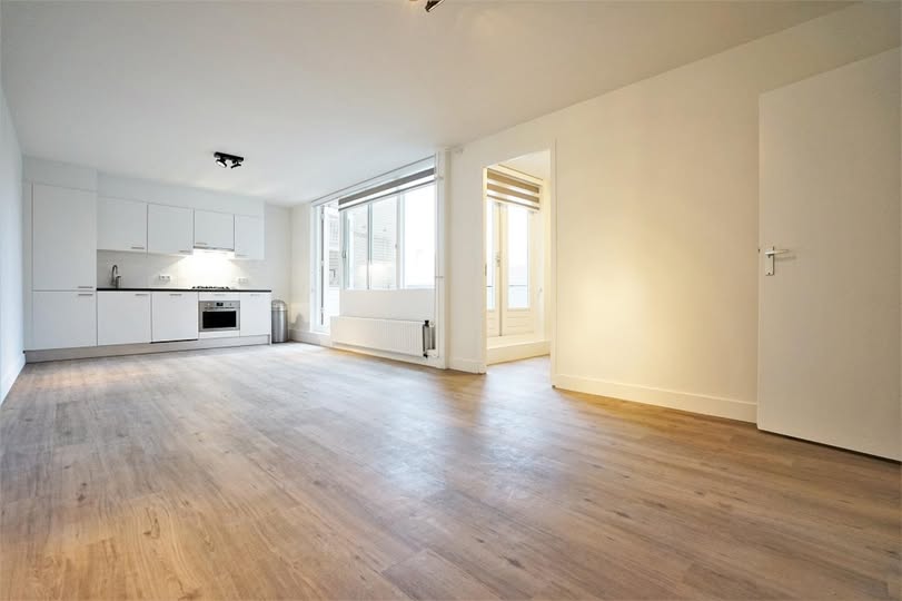 Appartement - 1104ML/Amsterdam (€2700.00/80.00m2)