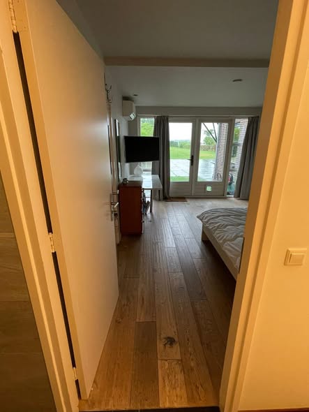 Studio - Onbekend/Nederhorst den Berg (€1400.00/30.00m2)